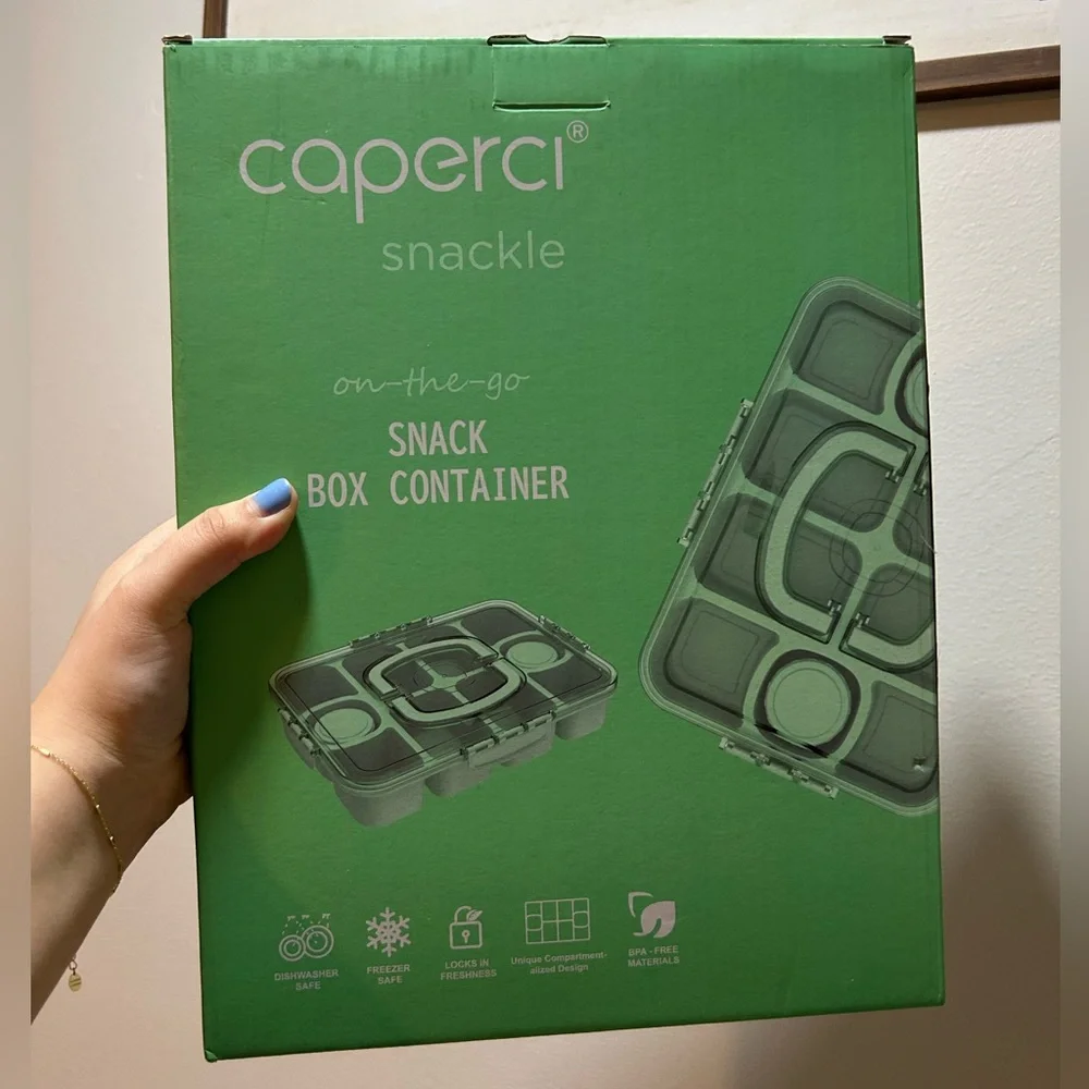 Green Snack Box Container - Picture 1 of 2